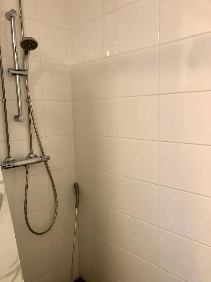 הלסינקי Top Floor One Bedroom Apartment With Balcony