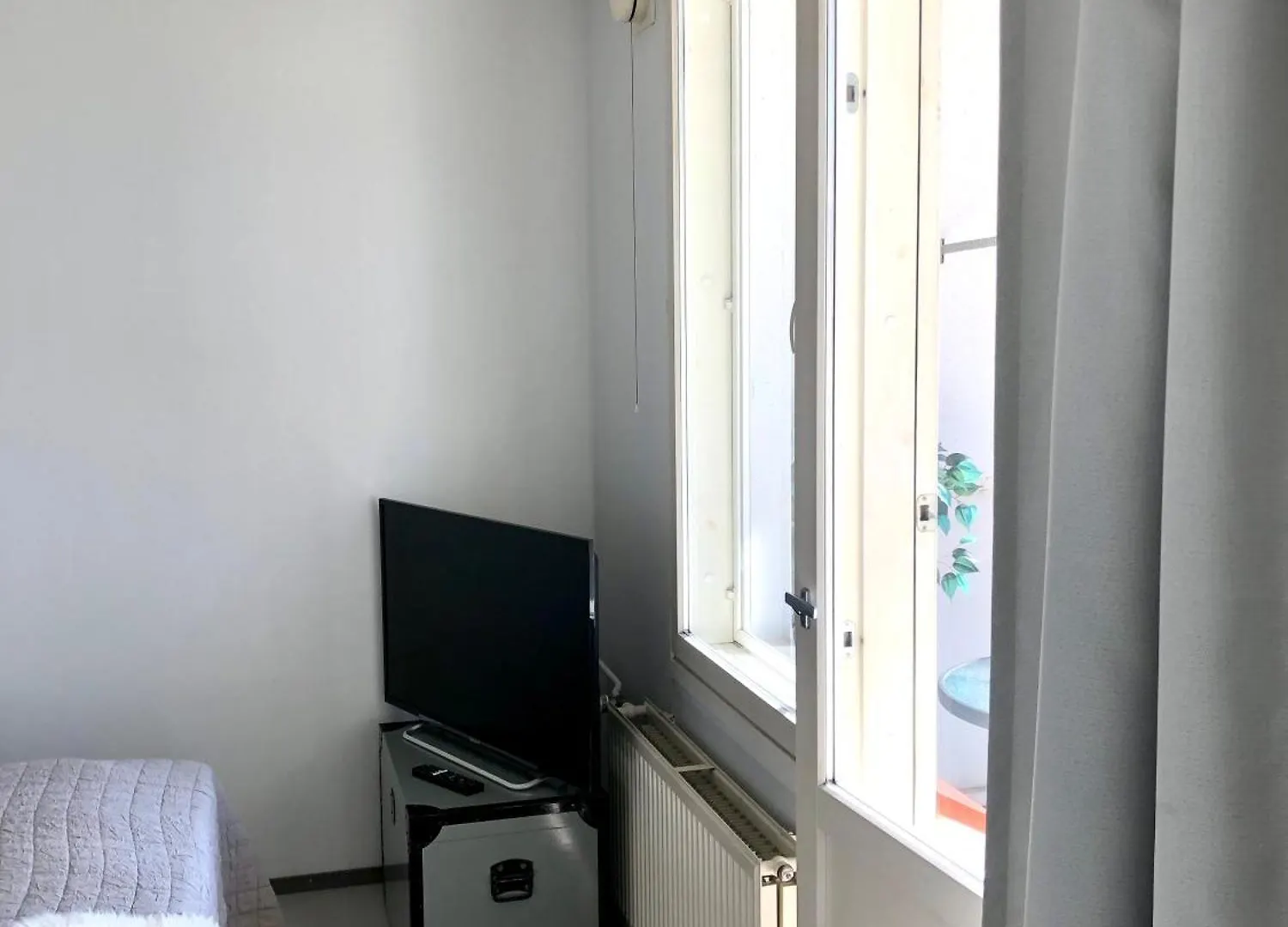 הלסינקי Top Floor One Bedroom Apartment With Balcony