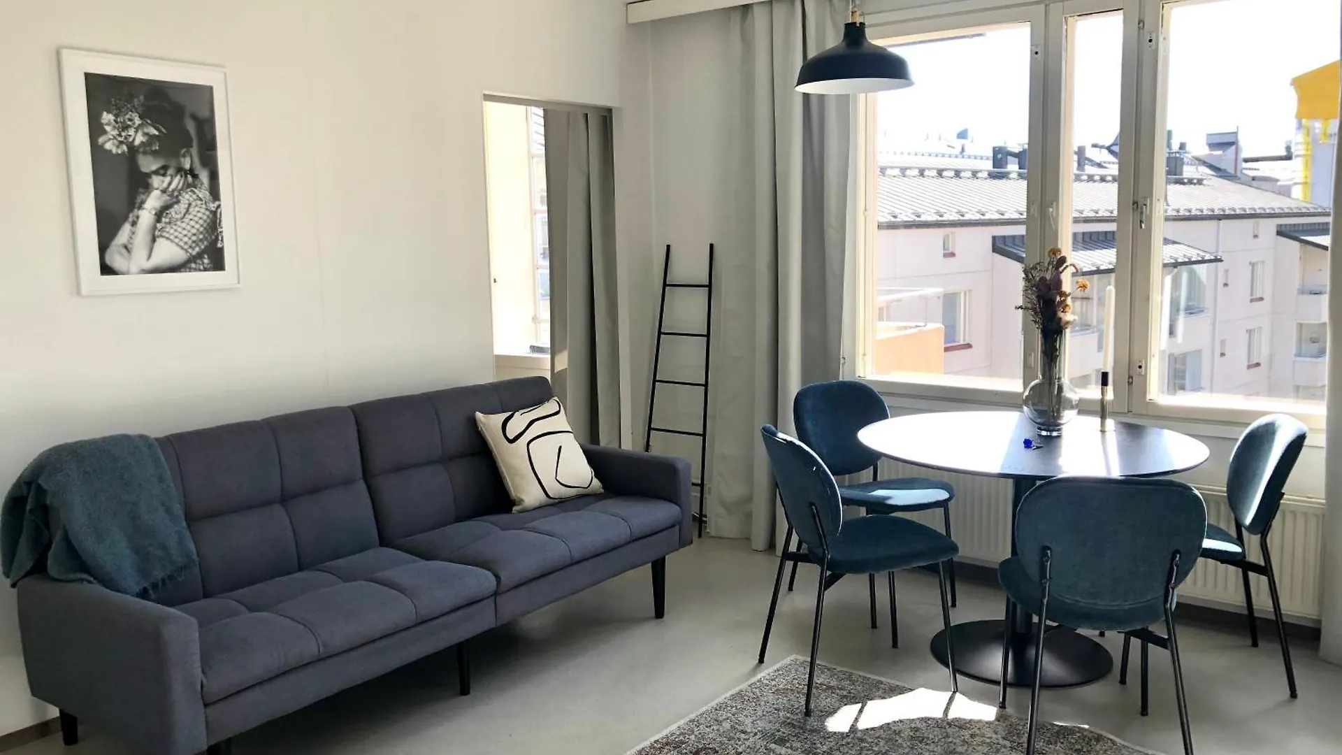 הלסינקי Top Floor One Bedroom Apartment With Balcony