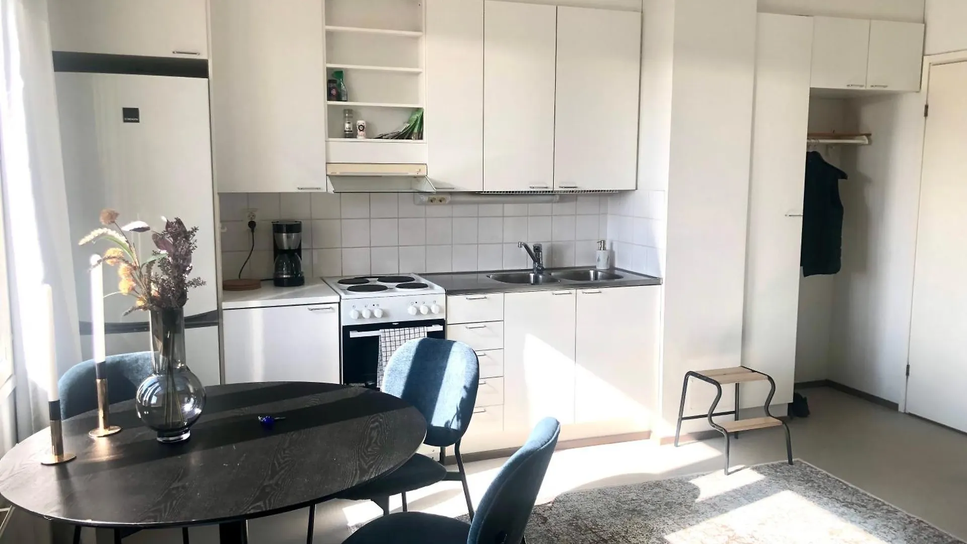 הלסינקי Top Floor One Bedroom Apartment With Balcony